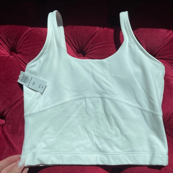 ARITZIA TNA sport tennis top high quality XS white - Picture 2 of 7